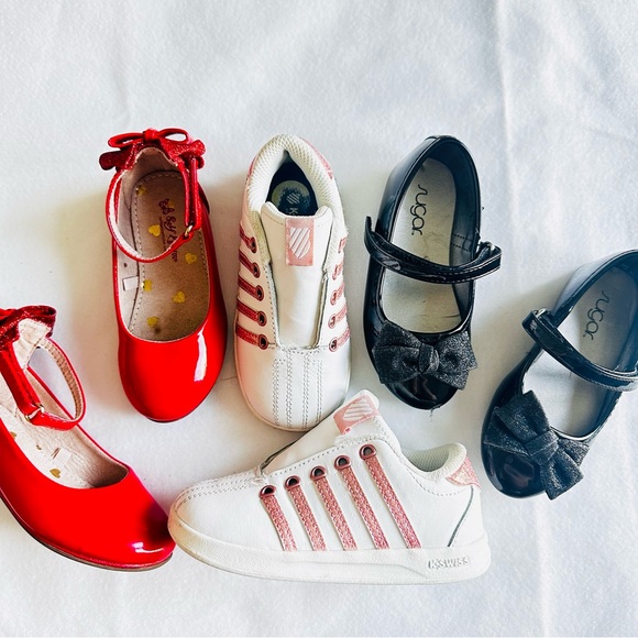 Pack of three pairs of shoes for girls size 8, in perfect condition - Picture 14 of 15